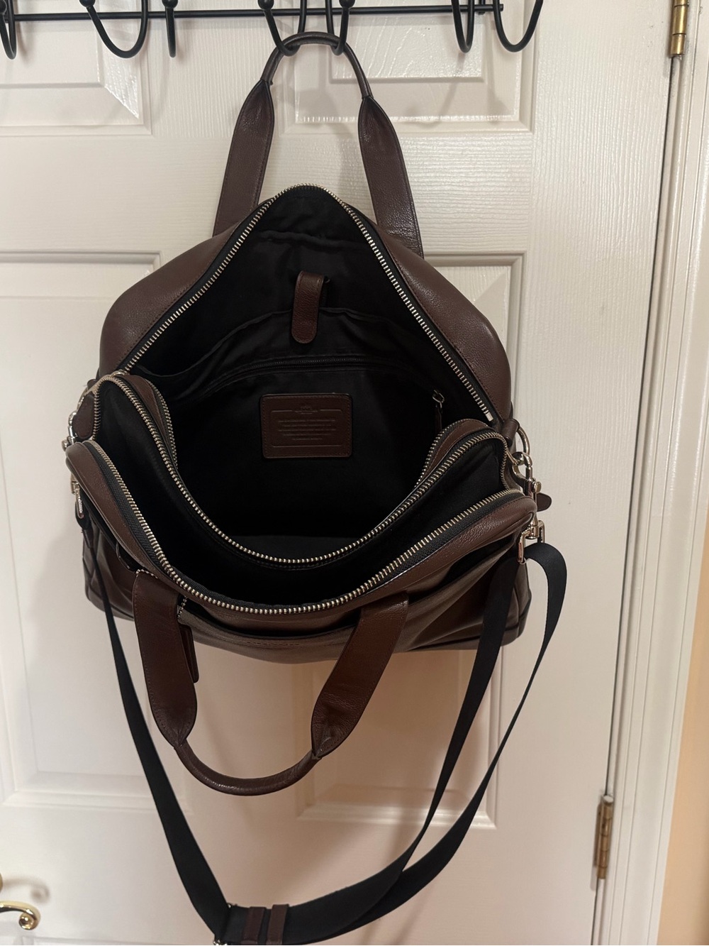Coach Briefcase in dark chocolate pebble leather - Picture 6 of 8